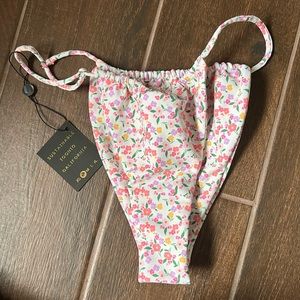 Skate Bikini Bottoms Size Small